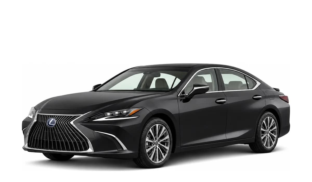Lexus ES 300h ۲۰۲۵