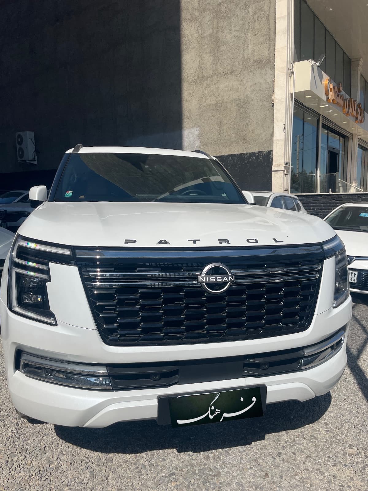 نیسان تیتانیوم ۲۰۲۵ سفید صفر کیلومتر پلاک منطقه آزاد ماکو